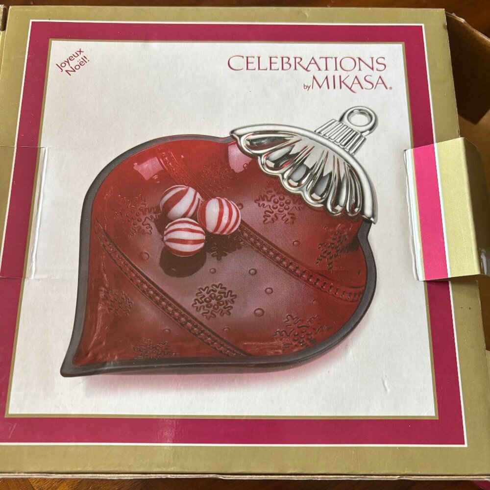 CELEBRATIONS BY MIKASA RED GLASS CANDY DISH CHRISTMAS DISH HOLIDAYS
